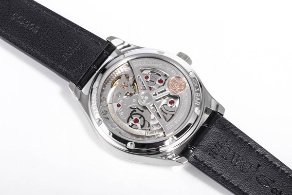 アイ・ダブリュー・シー着用イメージ